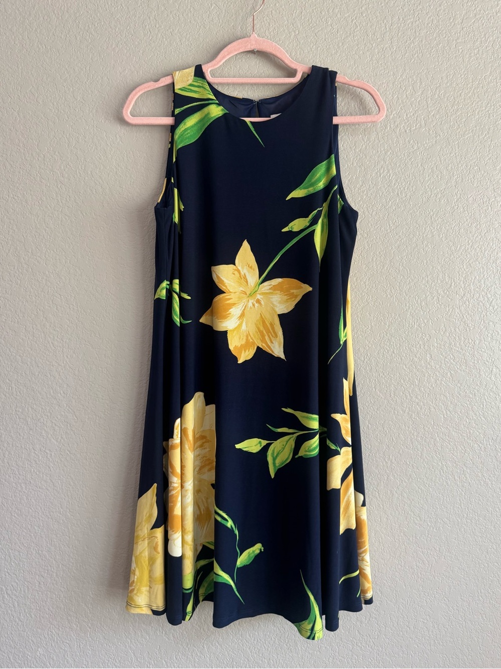 ANNE KLEIN Tropical Floral Print Sleeveless Shift Dress in Navy and Yellow SZ 4
